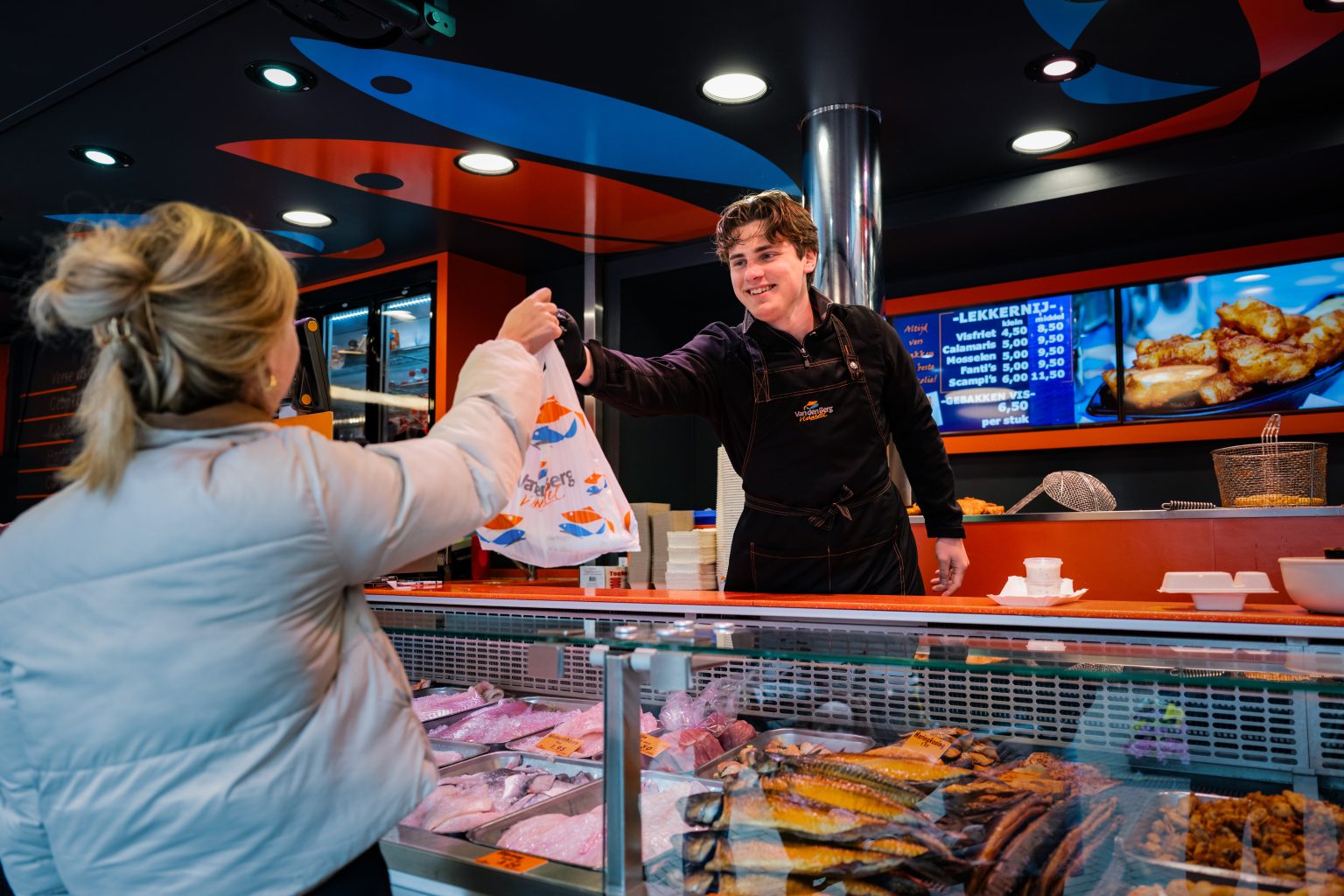 Aan het werk bij Van den Berg Vishandel